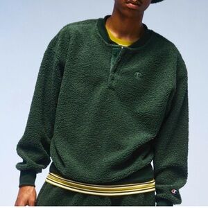 Champion Teddy Fleece by Urban Outfitters